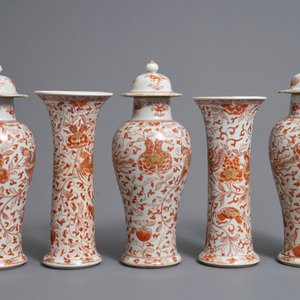 A Chinese 'milk and blood' five-piece garniture with phoenixes, Kangxi — 照片 3
