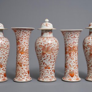 A Chinese 'milk and blood' five-piece garniture with phoenixes, Kangxi — 照片 4