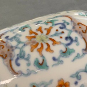 A Chinese miniature doucai vase, Yongzheng mark and of the period — photo 13