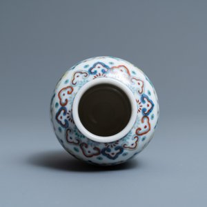 A Chinese miniature doucai vase, Yongzheng mark and of the period — photo 5