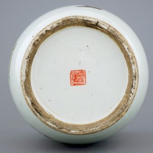 A Chinese mixed qianjiang cai and famille rose vase, 19/20th C. — 照片 6