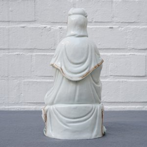A Chinese model of Guanyin on lotus throne, Republic, 20th C. — 照片 14