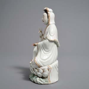 A Chinese model of Guanyin on lotus throne, Republic, 20th C. — 照片 5