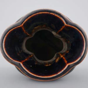 A Chinese monochrome black porcelain vase, 17/18th C — photo 5
