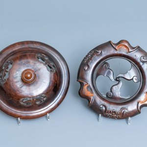 A Chinese monochrome blue censer with incised floral design, Ming — 照片 9