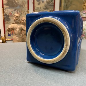 A Chinese monochrome blue 'cong' vase with trigrams, Guangxu mark, Republic — photo 8