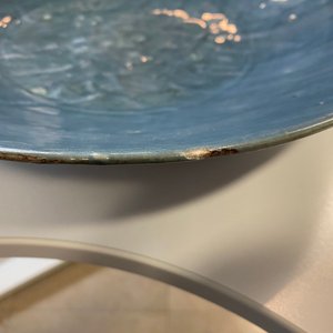 A Chinese monochrome blue Swatow dish with incised carp design, Ming — photo 3