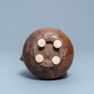 A Chinese monochrome brown-glazed vase, Song — photo 5