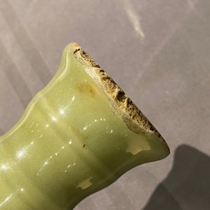 A Chinese monochrome celadon stem cup, Ming — 照片 10