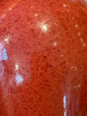 A Chinese monochrome copper-red-glazed vase, Xuande mark, 18/19th C. — 照片 9