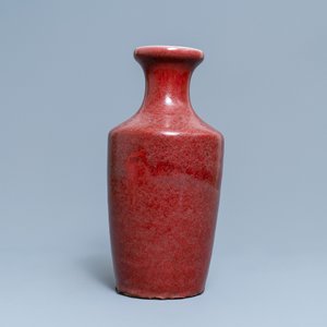A Chinese monochrome copper red vase, 19th C. — 照片 2