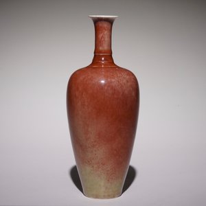 A Chinese monochrome copper-red vase, Kangxi mark, 19/20th C. — 照片 4