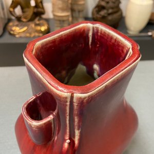 A Chinese monochrome flambé-glazed 'fanghu' vase, Qing — 照片 8