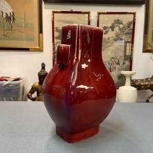 A Chinese monochrome flambé-glazed 'fanghu' vase, Qing — 照片 9