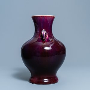 A Chinese monochrome flambé-glazed vase, Qianlong — 照片 2