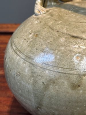 A Chinese monochrome-glazed Yaozhou kiln ewer, Tang or later — 照片 10
