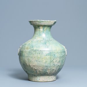A Chinese monochrome green-glazed jug, Han — 照片 1