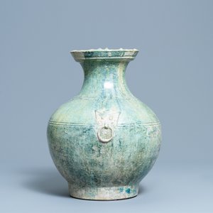 A Chinese monochrome green-glazed jug, Han — 照片 2