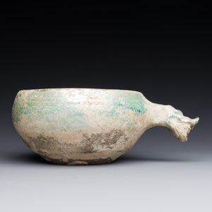 A Chinese monochrome green-glazed pottery scoop, Han — photo 5