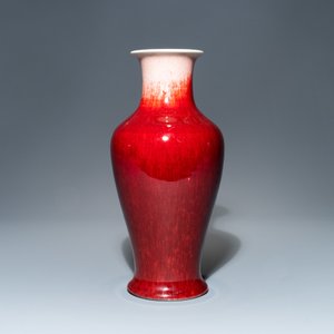 A Chinese monochrome langyao-glazed vase, 19th C. — 照片 3