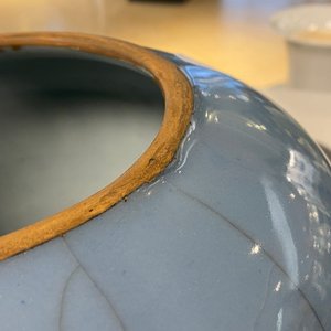 A Chinese monochrome lavender-blue vase, Qianlong — 照片 16