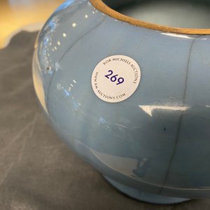 A Chinese monochrome lavender-blue vase, Qianlong — 照片 8