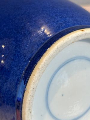 A Chinese monochrome powder blue rouleau vase, 19th C. — photo 10