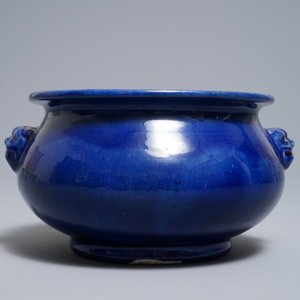 A Chinese monochrome 'sacrificial blue' incense burner, Kangxi/Qianlong — photo 3