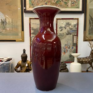 A Chinese monochrome sang de boeuf bottle vase, 19/20th C. — 照片 7