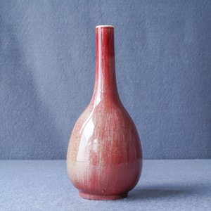A Chinese monochrome sang-de-boeuf bottle vase in wooden presentation box, Republic — photo 11
