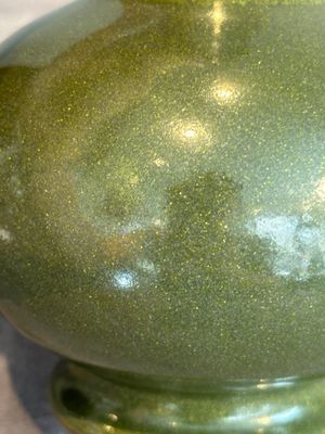 A Chinese monochrome teadust-glazed bottle vase, Qianlong mark and of the period — photo 7