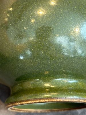 A Chinese monochrome teadust-glazed bottle vase, Qianlong mark and of the period — photo 8