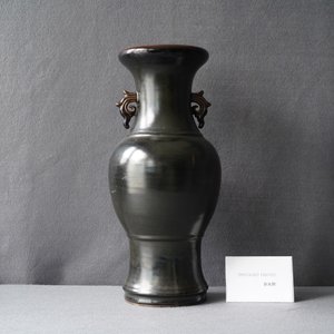 A Chinese monochrome teadust vase, Yongzheng mark, 19th C. — photo 12