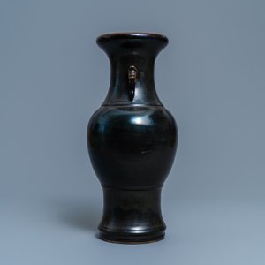 A Chinese monochrome teadust vase, Yongzheng mark, 19th C. — photo 2