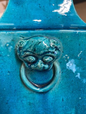 A Chinese monochrome turquoise-glazed square vase, Kangxi — photo 7