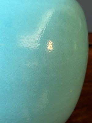 A Chinese monochrome turquoise-glazed vase, Qianlong mark and of the period — 照片 4