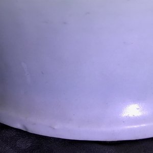 A Chinese monochrome white vase with a wooden cover and stand, Ming — photo 18