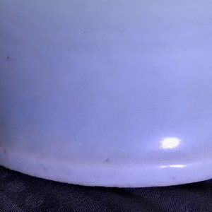 A Chinese monochrome white vase with a wooden cover and stand, Ming — photo 20