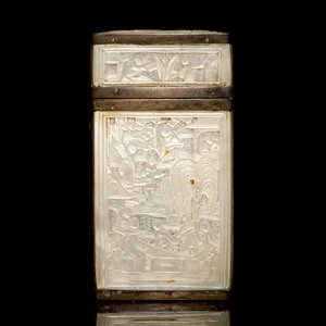 A Chinese mother of pearl cigarette box with relief design, 19th C. — photo 4