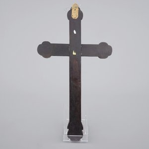 A Chinese mother of pearl inlaid Apostle Cross, 17/18th C., Macau (?) — photo 2