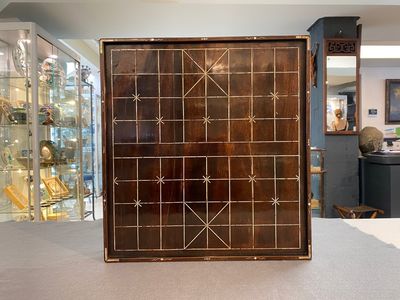 A Chinese mother-of-pearl-inlaid wooden Xiangqi chess board, 19th C. — photo 4