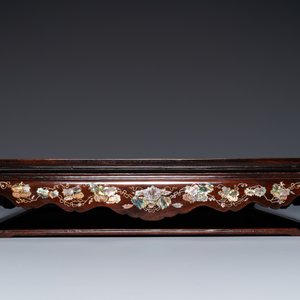 A Chinese mother-of-pearl-inlaid wooden Xiangqi chess board, 19th C. — photo 4