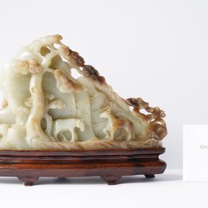 A Chinese mottled celadon and brown jade 'Eight horses of Mu Wang' carving, Qing — 照片 8