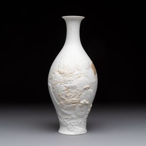 A Chinese 'mountainous landscape' biscuit vase, Wang Bing Rong 王炳荣 mark, Republic — photo 1