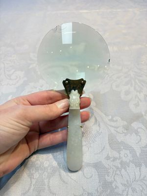 A Chinese mounted magnifying glass with a jade handle and a sterling silver letter opener with a jade handle, 19th C. — 照片 1