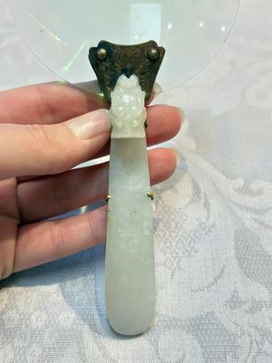 A Chinese mounted magnifying glass with a jade handle and a sterling silver letter opener with a jade handle, 19th C. — 照片 2