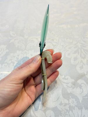 A Chinese mounted magnifying glass with a jade handle and a sterling silver letter opener with a jade handle, 19th C. — 照片 6