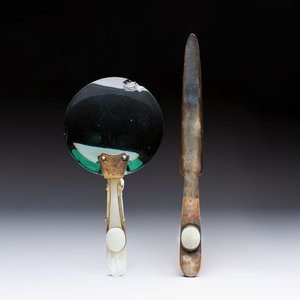 A Chinese mounted magnifying glass with a jade handle and a sterling silver letter opener with a jade handle, 19th C. — 照片 4