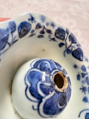 A Chinese Nanking water pot, a blue and white brush pot, a jarlet and a trick cup, Ming and later — photo 33