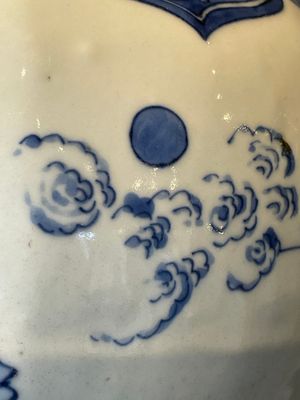 A Chinese octagonal blue and white 'birds and flowers' vase, Transitional period — foto 6